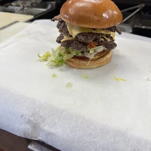 Gyro Cheeseburger