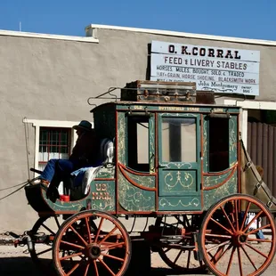 Cool wild west stuff everywhere !