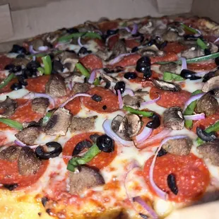 Great quality pizza, with enough veggies and meat. It was very delicious &amp; they had great customer service.