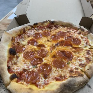 12" Pepperoni pizza