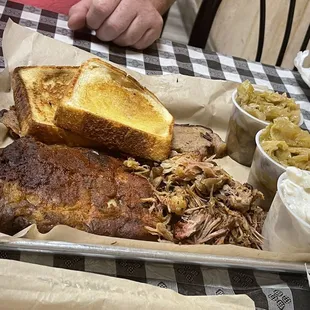 Big Papa's Smoked Meat Sampler