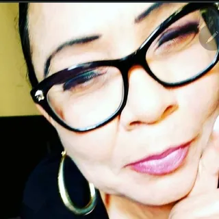 Kim B.