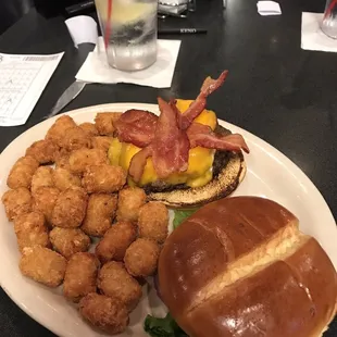 Spicy jalapeño burger and tots! It was delicious.