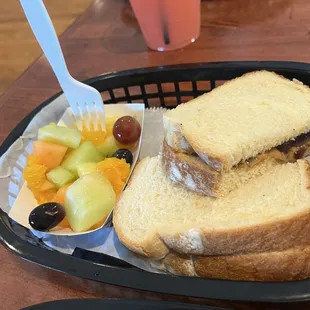 Kids PB&amp;J Sandwich