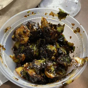 Crispy brussel sprouts with sweet chili sauce