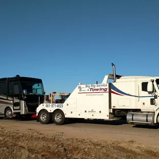 Towing diesel pusher from Paso Robles to Cummins Pacific in Bakersfield