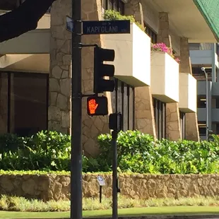 CORAL VENEER, at first Hawaiian bank, Kapiolani Blvd.