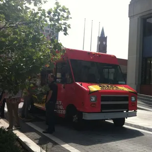 In a rush! Only shot I got of the truck!!