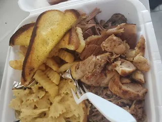 Guero Loco's Bubba-Que