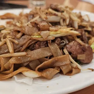 Beef Flat Rice Noodle (Chow Fun)