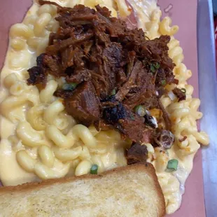Burnt Ends Mac N Cheese