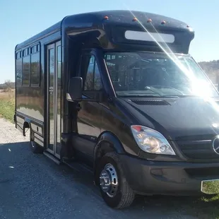 Mercedes Limo Bus