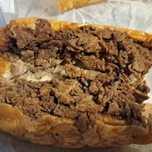 I ordered a cheesesteak with no onions, add mushrooms and jalapeños.   No mushrooms  No jalapeños