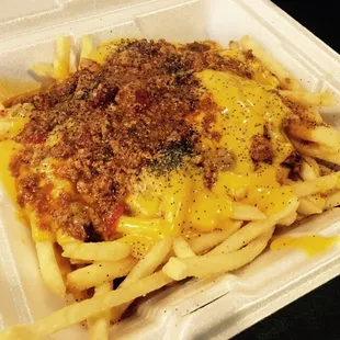 Chili cheese fries