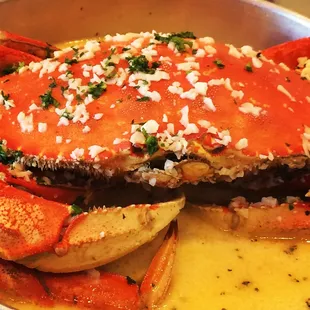 STEAMED DUNGENESS CRAB