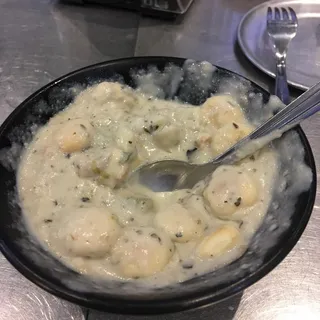 Big T's Clam Chowder