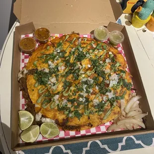 Quesa pizza