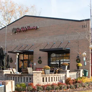 Front. Photo credit: Dee Macaraeg Photography.