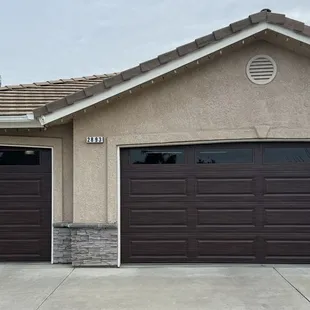 CHI Sectional Roll Up Garage Door.
For your Home.
Call for a Quote.