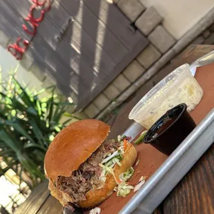 Pulled pork sandwich