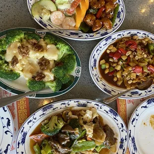 Honey walnut shrimp Dragon and phoenix Kungpao chicken Beef with vegetables  Ig: _katthyn