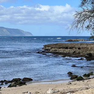 Pua&apos;ena Point