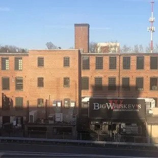 Side of restaurant building