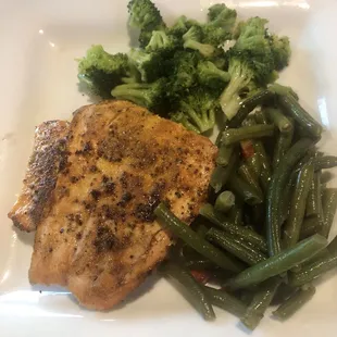 Atlantic salmon, broccoli and green beans