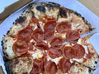 FRSH Woodfired Pizza