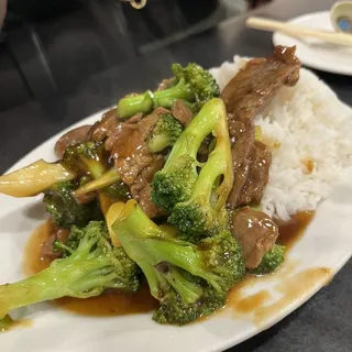 105. Beef with Broccoli