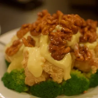 148. Jumbo Shrimp with Walnut