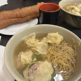 22. Wonton with Soup
