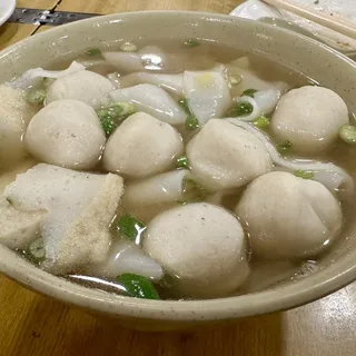 24. Fish Balls with Noodles
