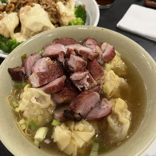 32. Roast Porkand Wontons with Noodles