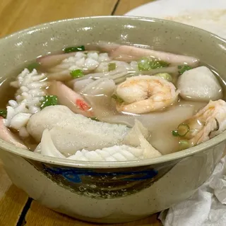 34. Seafood with Noodles