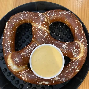 Hot Beer Cheese &amp; Pretzels - best beer cheese in town