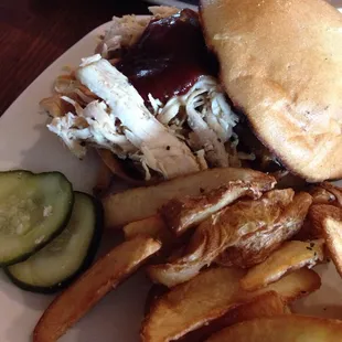 Pulled Chicken Sandwich