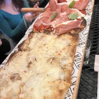 Cacio e Pepe (White)