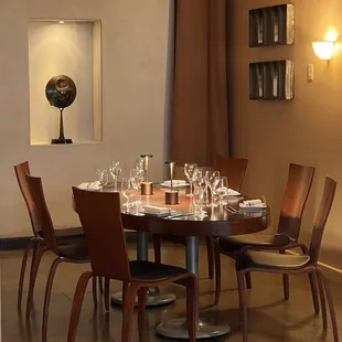 The cutest table settings
