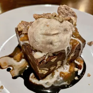 Warm Turtle Brownie (restaurant week)