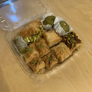 Classic Cashew Baklava