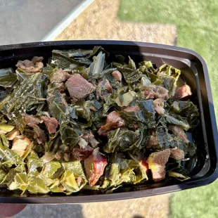 Omfg the collard greens so good I asked for larger container