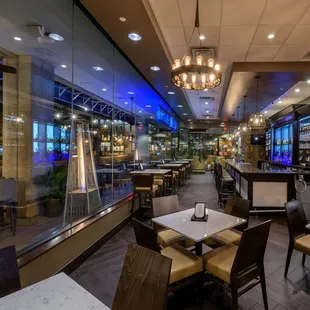 Interior front bar