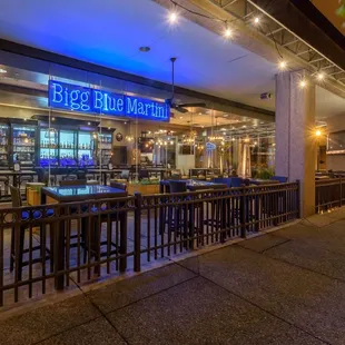 Broadway patio