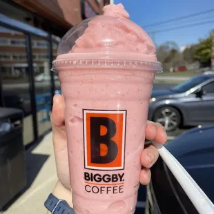 Strawberry shortcake creme freeze