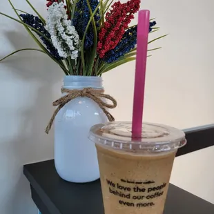 Vegan frozen vanilla Latte just sub coconut milk..