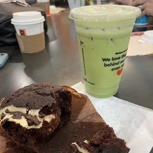 Tuxedo Muffin &amp; Cinnabuzz Matcha Latte Iced