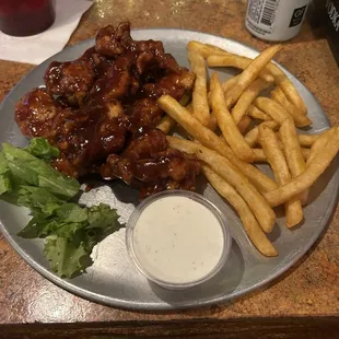 chicken wings, food, chicken wings and fried chicken, chicken, bbq chicken, bbq wings, fried chicken, fried chicken wings, poultry