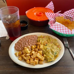 Chilaquiles with Salsa verde6