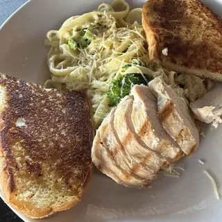 Chicken Fettuccine Alfredo